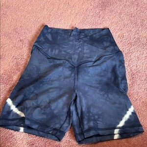 Aerie offline cross front biker 5” shorts 
Blue Tie-Dye Shorts